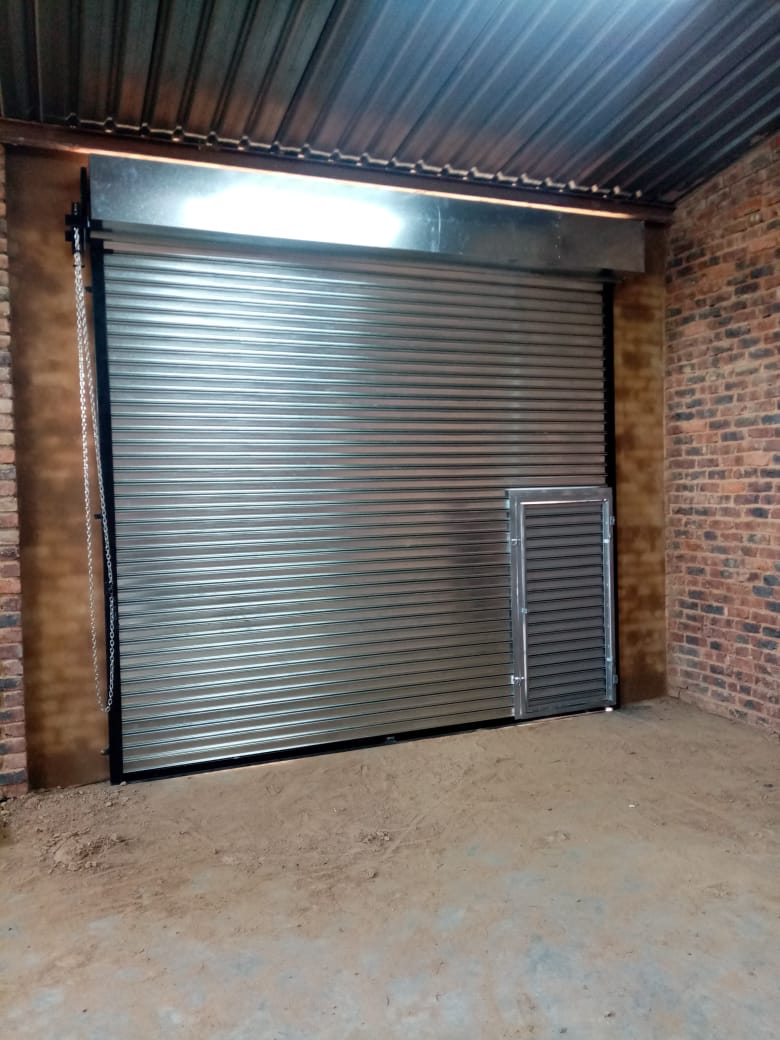 GJ Roller Doors shutter with matching access door